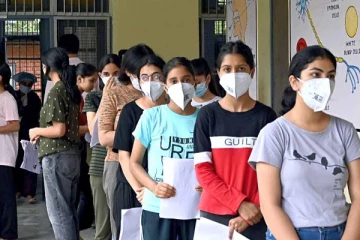 மருத்துவக் கலந்தாய்வு: இவர்களுக்கு நீட் தேர்வு எழுத ஓராண்டு தடை