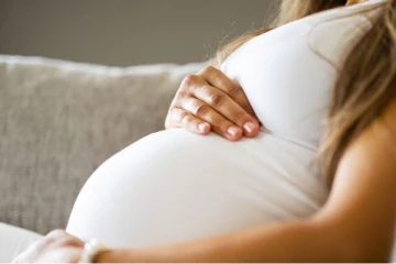 කොවිඩ් වැඩිවේ.. ගර්භනි මව් වරුන්ට භායානක දැනුම් දීමක්..