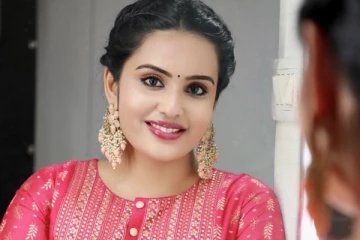 சுந்தரி சீரியல் நடிகையா இப்படி.. நீச்சல் உடையில் வெளியிட்ட லேட்டஸ்ட் போட்டோ