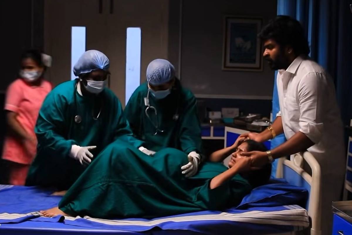 பரபரப்பான கதைக்களத்திற்கு நடுவில் படப்பிடிப்பில் கவலைப்பட்ட சின்ன மருமகள் சீரியல் நடிகை... வீடியோ இதோ | Chinna Marumagal Serial Shooting Spot Video