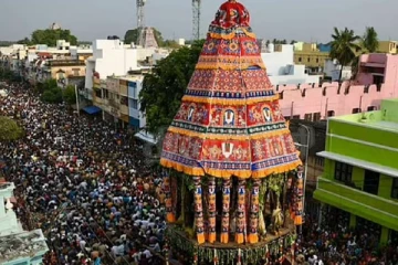 கோலாகலமாக நடைபெற்ற ஸ்ரீரங்கம் ரங்கநாதர் கோயில் சித்திரை தேரோட்டம்