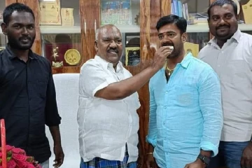 சாராய வியாபாரிக்கும் அமைச்சருக்கும் என்ன தொடர்பு? : முன்னாள் அமைச்சர் ஜெயக்குமார் கேள்வி