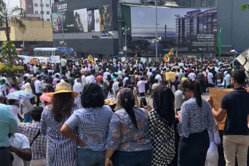 முற்றாக முடங்கிய காலி வீதி!!