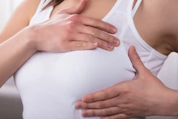 பெண்களை அதிகளவில் தாக்கும் மார்பக புற்றுநோய் காரணம் என்ன?