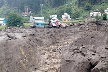 කාශ්මීරයේ හදිසි ගංවතුරකින් මරණ 56 දක්වා ඉහළට