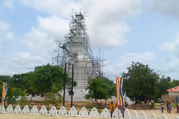 யாழ். தையிட்டி விகாரைக்கு அருகில் மற்றுமொரு சட்டவிரோத கட்டடம் அமைக்க ஏற்பாடு | Jaffna Another Illegal Building Near Tayiti Temple