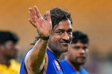 IPL வரலாற்றிலேயே முதல் வீரர் - யாருமே நெருங்க முடியாத சாதனை செய்த "தல" தோனி