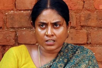 பக்கத்து வீட்டுக்காரர்களுக்கு கொலை மிரட்டல் விடுத்த சரண்யா பொன்வண்ணன்