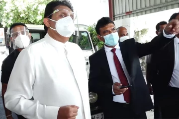 கைது செய்யப்பட்டவர்களை எதிர்க்கட்சித் தலைவர் பார்க்க அனுமதி இல்லை - இது என்ன ஜனநாயகம் என கேள்வி