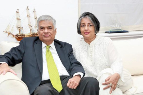 திலீப பீரிஸின் தீர்க்கமான வாதத்தால் ரணிலின் கைகளை பற்றிப்பிடித்த கைவிலங்கு | Angel Of Justice Who Does Not See Ranil S Merit