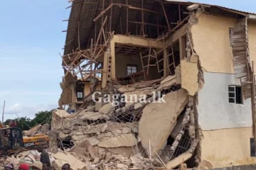 නයිජීරියාවේ පාසල් ගොඩනැගිල්ලක් කඩා වැටීමෙන් 22ක් ජිවිතක්ෂයට...