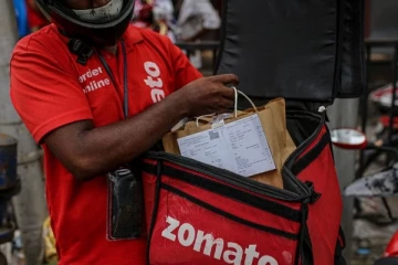 ரூ.800க்கு உணவு ஆர்டர் செய்து ரூ.200 கொடுத்தால் போதும் - Zomato ஊழியர் ஷாக் சம்பவம்