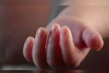 கூல் ட்ரிங்ஸ் பாட்டிலில் வைத்திருந்த மண்ணெண்ணெய் - 2 வயது குழந்தைக்கு நேர்ந்த துயரம்!