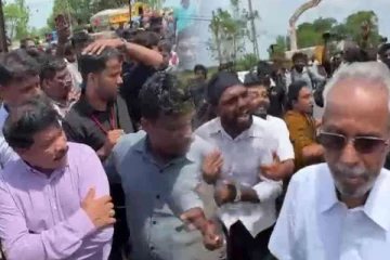 செம்மணியில் போராட்ட களத்தில் பதற்றம்; மீன்பிடி அமைச்சரும் துரத்தப்பட்டார்