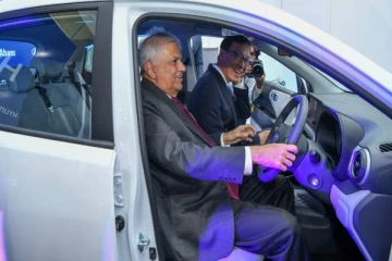 இலங்கை சந்தையில் முதன்முறையாக அறிமுகமாகும் புதிய கார்!