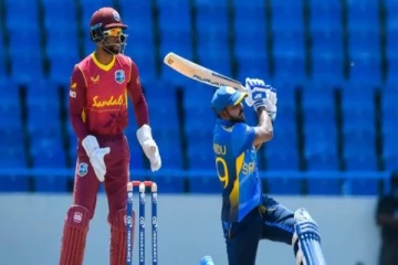 புதிய சாதனை ஒன்றை படைத்த இலங்கை கிரிக்கெட் வீரர்! ஆட்டமிழக்காமல் அதிரடியாக குவித்த ரன்கள்