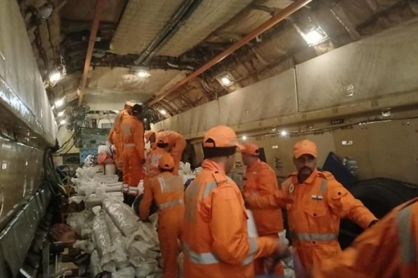 இலங்கைக்கு பாகிஸ்தான் காலாவதியான பொருட்களை வழங்கியதா ? | Pakistan Expired Relief Supplies To Sri Lanka