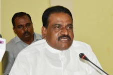 அரசியல் தீர்வு ஜனநாயக வழியில் கிடைக்காத காரணத்தினால் ஆயுதம் ஏந்துகின்ற துர்ப்பாக்கிய நிலைக்கு வந்தனர்!ஞா.சிறிநேசன்