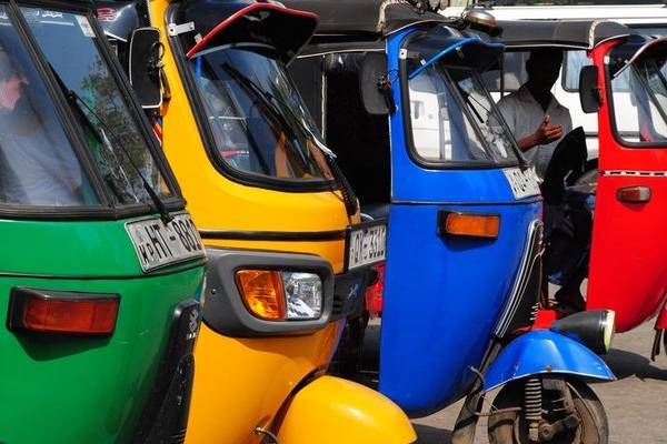 வாடகை வாகன சாரதிகள் எதிர்கொள்ளும் அநீதிகள் - மனித உரிமைகள் ஆணையகத்தில் முறைப்பாடு | Hire Vehicle Drivers Complaints Human Rights