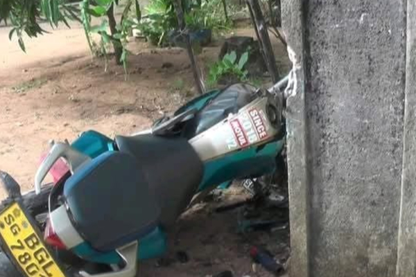 இரு இளைஞர்களை காவுகொண்ட விபத்து | Accident That Killed Two Youths Anuradhapura