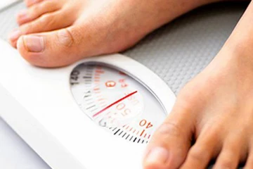 காரணமே இல்லாத திடீரென எடை குறையுதா? ஜாக்கிரதை.. இந்த ஆபத்தான நோயாக கூட இருக்கலாம்!