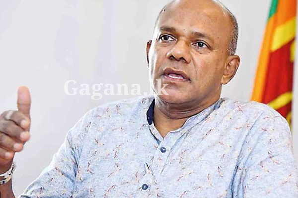 හිටපු යුද හමුදාපති ජෙනරාල් දයා රත්නායක ප්රබල පක්ෂයක් සමග එක්වෙයි ...