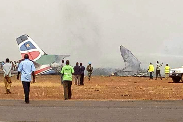 9 பேரை பலியெடுத்த விமான விபத்து; தெய்வாதீனமாக தப்பிய சிறுமி | Plane Crash Kills 9 Little Girl Escaped Sudan