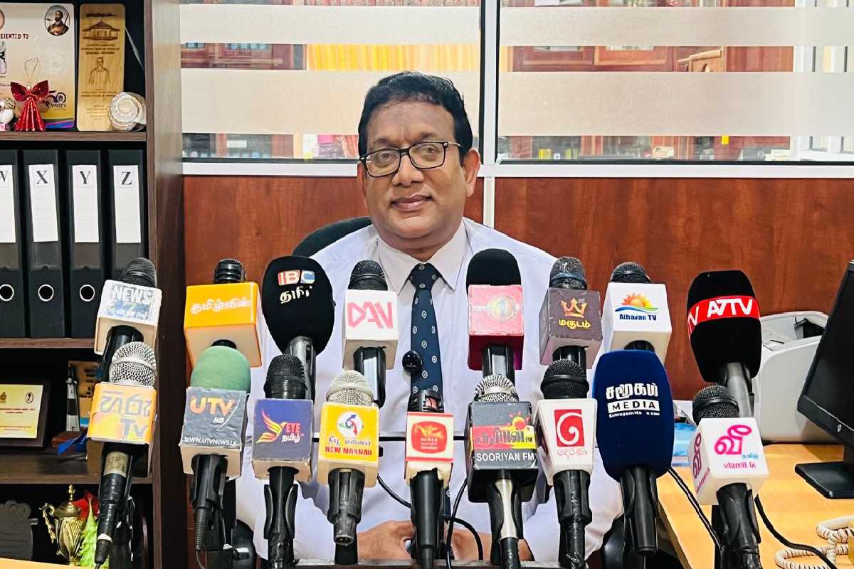 மன்னாரை அச்சுறுத்தம் டெங்கு : மக்களின் ஒத்துழைப்பை கோரும் பணிப்பாளர் | Dengue Threatens Mannar Seeks Public Cooperation