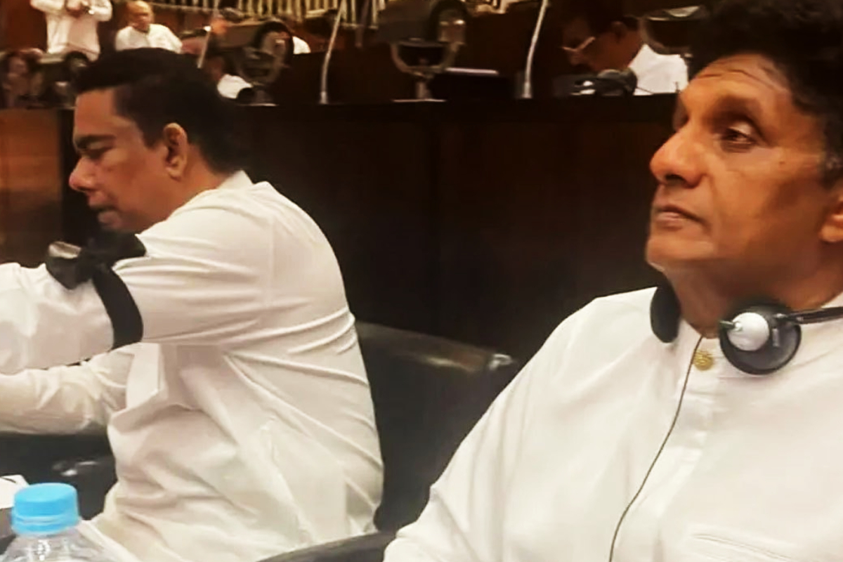 எதிர்க்கட்சி எம்.பி.க்கள் கருப்புப் பட்டி அணிந்து எதிர்ப்பு | Opposition Mps Wear Black Bands Over Prison Clash எதிர்க்கட்சி எம்.பி.க்கள் கருப்புப் பட்டி அணிந்து எதிர்ப்பு | Opposition Mps Wear Black Bands Over Prison Clash