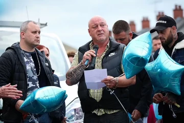 பிரித்தானியாவில் பெற்ற குழந்தைகளை கத்தியால் குத்திய பெண் இவர்தான்... புகைப்படங்கள் வெளியாகின