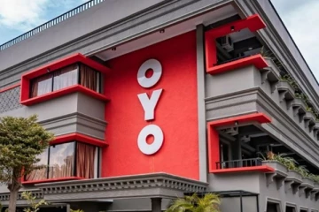 OYO ஹொட்டல் அறையில் சடலமாக கிடந்த காதல் ஜோடி: நடந்தது என்ன?