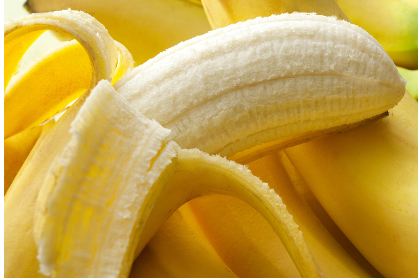 எச்சரிக்கை.... இந்த பிரச்சினை இருப்பவர்கள் மறந்தும் கூட வாழைப்பழத்தை தொட்டுவிடாதீர்கள்! | These People Should Not Eat Banana Even By Mistake