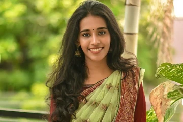 ஹீரோயின் போல் மாறிய சூப்பர் சிங்கர் பிரியங்கா.. புகைப்படங்களுடன் இதோ