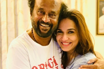 கையில் குழந்தையுடன் சௌந்தர்யா.. பின்னால் நிற்கும் ரஜினி!  வைரல் போட்டோ