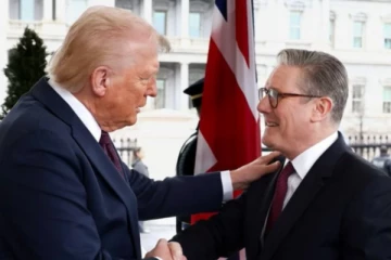 சீன எதிர்ப்பை மறைமுகமாக பிரித்தானியா மீது திணிக்கும் ட்ரம்ப்