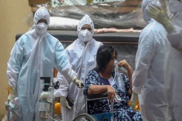 இந்தியாவில் கொரோனாவால் ஒரே நாளில் 2 ஆயிரம் பேர் உயிரிழப்பு.. அதிர்ச்சி தகவல்!