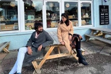 மார்டன் உடையில் ராஜூவின் மனைவி! எப்படி இருக்கின்றார் தெரியுமா? ஜோடியாக வெளியிட்ட புகைப்படம்