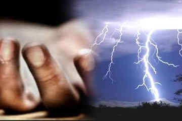 மின்னல் தாக்கி இளைஞர் பலி! (Video)