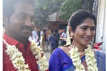 சீரியல் நடிகருடன் திடீரென மாலையும் கழுத்துமாக நிற்கும் பிக் பாஸ் ஜூலி - ரசிகர்கள் அதிர்ச்சி!