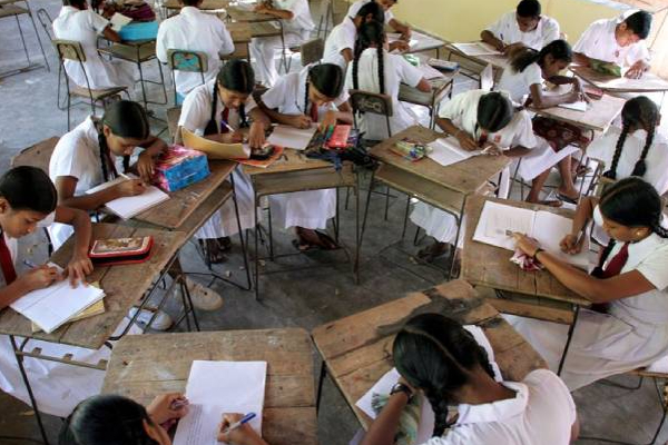 இன்றைய தினம் எடுக்கப்படவுள்ள இறுதி முடிவு! | Schools Public Services Again Internet Algorithm