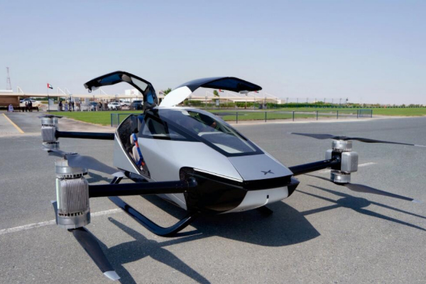 சர்வதேச சந்தையில் அறிமுகமாகவுள்ள பறக்கும் கார்(Video) | Flying Car To Debut In International Markets