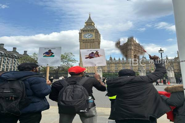 முள்ளிவாய்க்கால் நினைவேந்தல் - பிரித்தானியாவில் மக்கள் பாரிய அளவில் ஒன்று கூடி அஞ்சலி..! | Mullivaikal Memorial Day London Diaspora Tamils