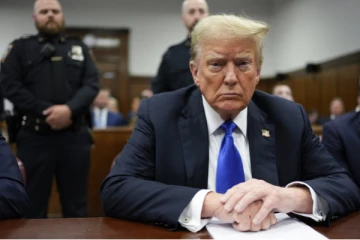 அமெரிக்க வங்கி மீது வழக்கு தொடர்ந்த ஜனாதிபதி ட்ரம்ப் ; 5 பில்லியன் டொலர் நஷ்ட ஈடு