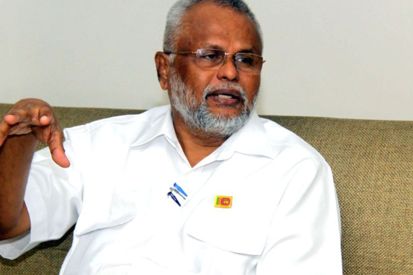 டக்ளஸை தேடிச்சென்று சந்தித்த சி.வி.கே. சிவஞானம்: எழுந்துள்ள விமர்சனத்திற்கு கண்டனம் | Douglas Sivagnanam Meeting Problems Members டக்ளஸை தேடிச்சென்று சந்தித்த சி.வி.கே. சிவஞானம்: எழுந்துள்ள விமர்சனத்திற்கு கண்டனம் | Douglas Sivagnanam Meeting Problems Members