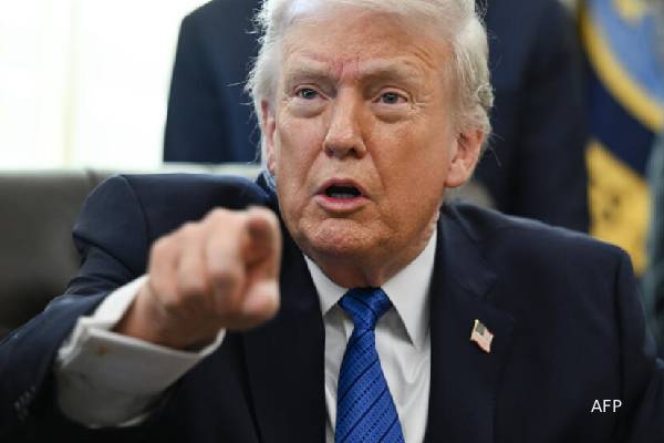 அமெரிக்கா தொடங்கினால்... அது ஒரு பிராந்தியப் போராக வெடிக்கும்: எச்சரிக்கும் ஈரானின் காமெனி | Tehran Warns Regional Conflict