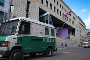 பிரபல நாடொன்றில்  ரஷ்யாவுக்காக உளவு பார்த்த பிரித்தானியர்  கைது!