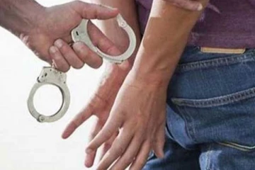 අරුම පුදුම බිස්නස් එකක් හිටිහැටියේම මාට්ටු වුන හැටි.. (PHOTO)