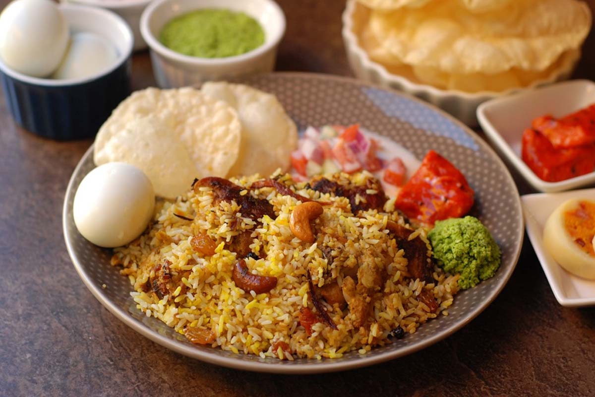 கேரளாவில் எந்தெந்த உணவுகள் ஃபேமஸ் தெரியுமா? முழுவிபரம் இதோ | Kerala Famous Dishes Must Try