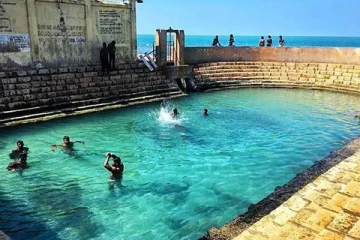 பிரசித்தி பெற்ற யாழ் கீரிமலை கேணியை முதலில்  கல்லால் கட்டியவர் யார் தெரியுமா? அறிந்துகொள்ளுங்கள்