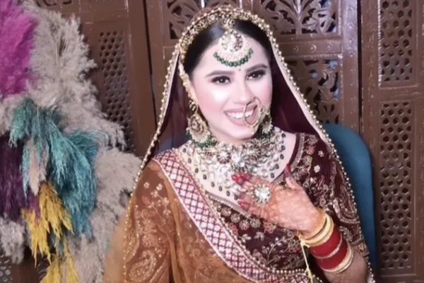 இந்திய இளம்பெண் கொலை வழக்கு: நான்கு பிரித்தானிய பொலிசார் மீது ஒழுங்குமுறை விசாரணை | 4 Uk Police Officers Face Investigate On Murder